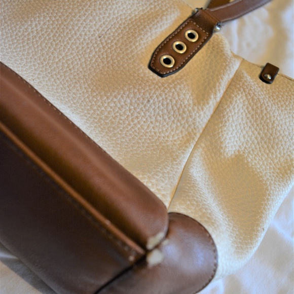 Ralph Lauren Chaps purse - Picture 2 of 2